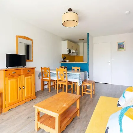 Apartment 6 Pers, Pieds Des Pistes Avec Navette, Parking Gratuit - Fr-1-695-35